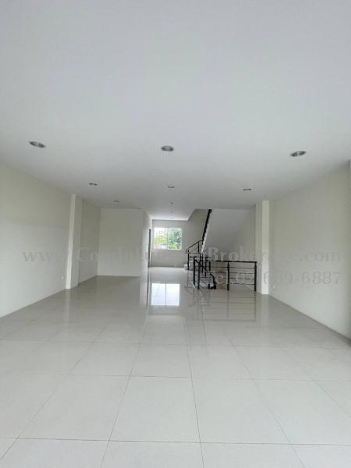 ทาวน์โฮมพัฒนาการ ศรีนครินทร์ : For Rent /For sela ทาวน์โฮม แกรนด์ เดอ วิลล์ ศรีนครินทร์ Grand De Ville Srinakarin