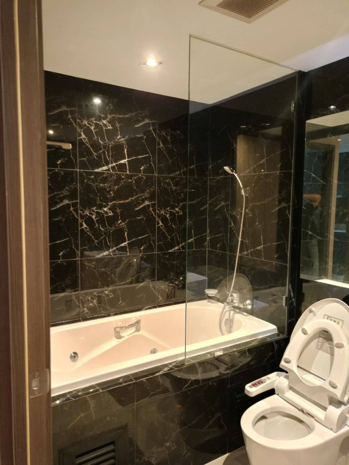 For RentCondoSiam Paragon ,Chulalongkorn,Samyan : For rent 🔥 Altitude Samyan - Silom 🔥2 bedrooms, fully furnished and equipped, near BTS Sala Daeng