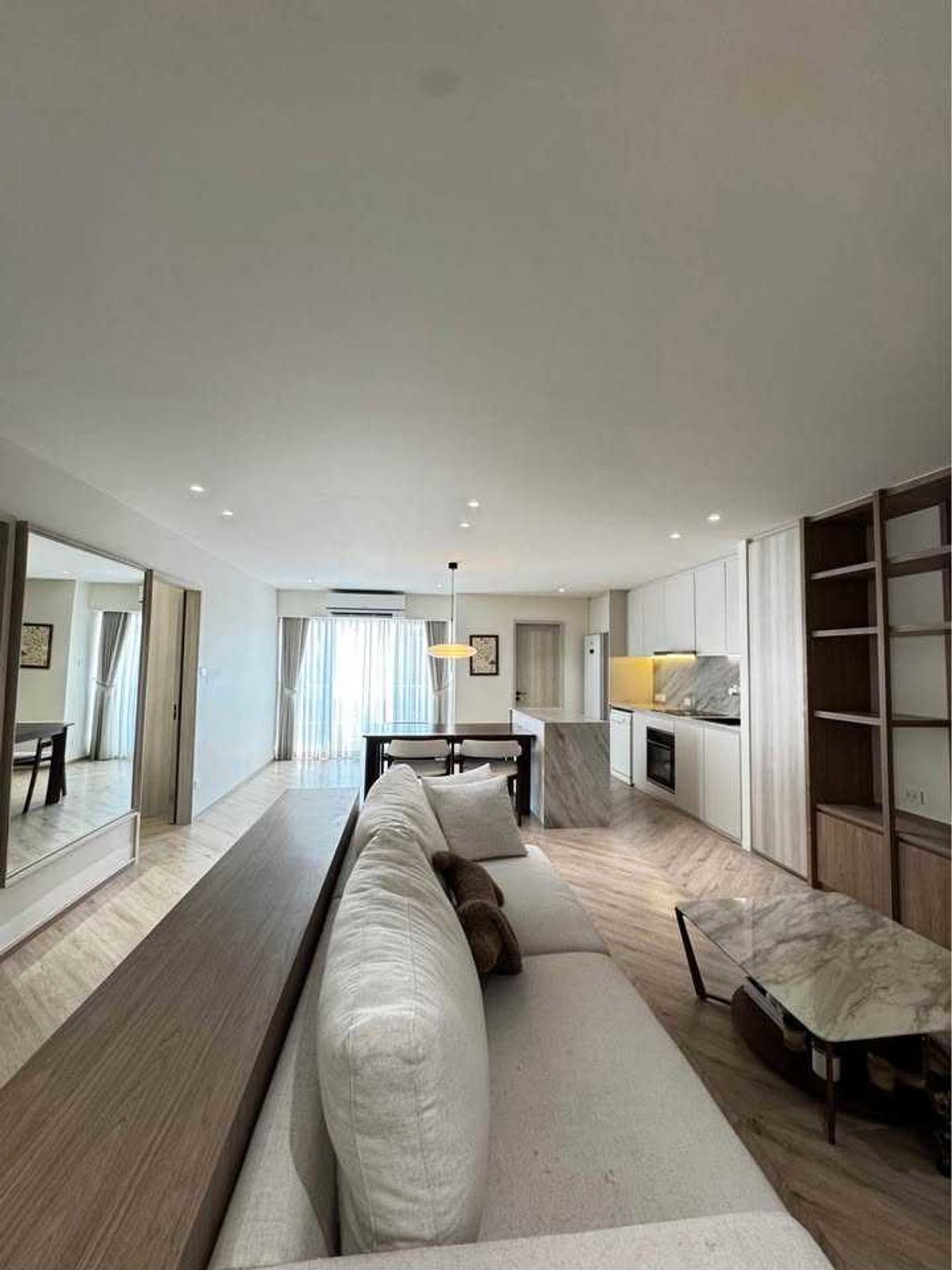 ขายคอนโดสุขุมวิท อโศก ทองหล่อ : LTH12455 – Rin House Condo FOR SALE Size 88 sqm. 2 beds 2 baths Near BTS Phrom Phong Station ONLY 8.9 MB