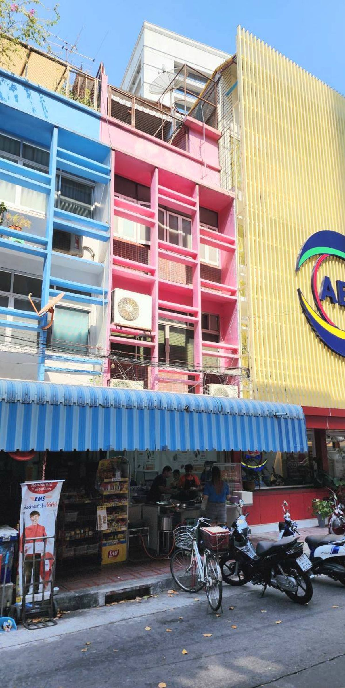 ขายอาคารพาณิชย์สีลม ศาลาแดง บางรัก : โอกาสผู้ประกอบการร้านอาหาร! ใจกลาง CBD สีลม ทำเลค้าขายได้ตลอดปี!! ขายอาคารพาณิชย์ นราธิวาสราชนครินทร์ 2 (ซอยอนุมานราชธน) ถนนเดโช ติดสำนักงานใหญ่ AIA