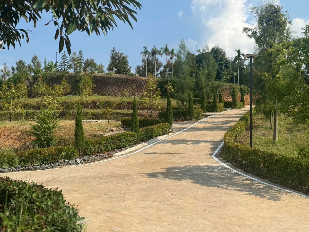 ขายที่ดินจันทบุรี : สวนทุเรียน บนเขา พร้อมโฉนด! วิวหลักล้าน บ้านหรู 11ไร่