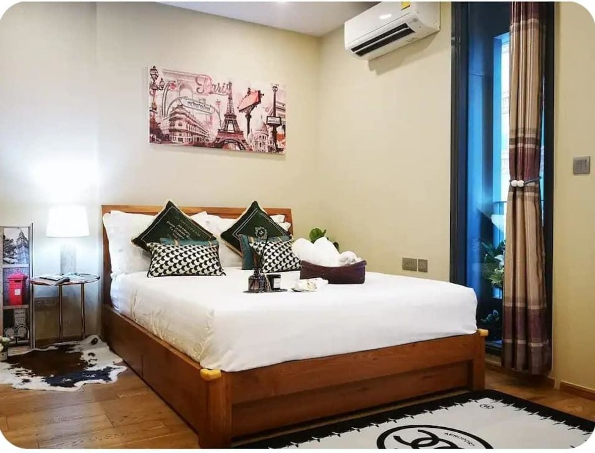 ให้เช่าคอนโดราชเทวี พญาไท : คอนโด Q Chidlom เดินทางสะดวก ใกล้รถไฟฟ้าบีทีเอส มีรถรับส่ง เฟอร์นิเจอร์ครบ พร้อมอยู่ทันที