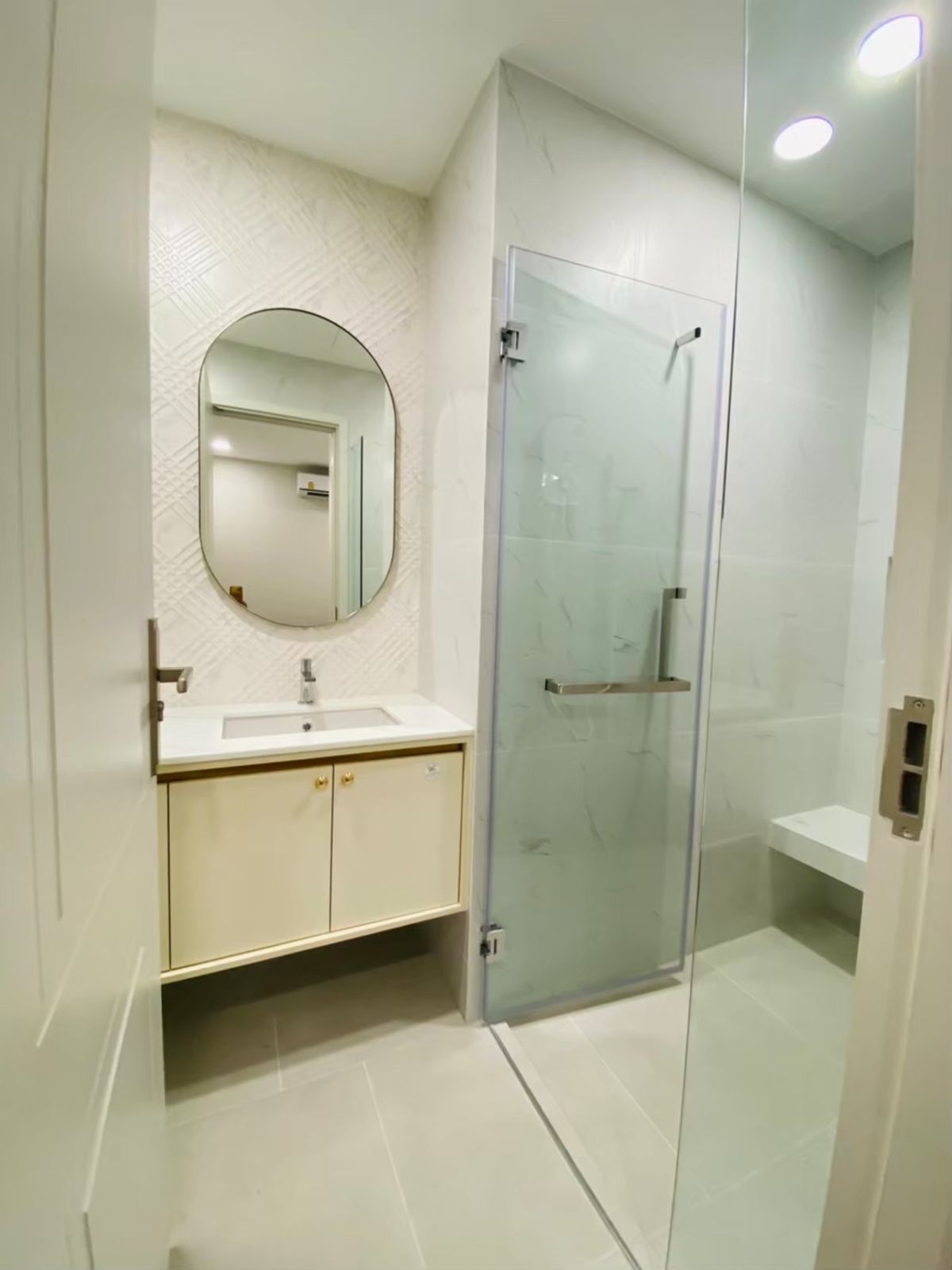 For RentTownhomePattanakan, Srinakarin : 🔥 Luxury French-Style Home for Rent at Nantawan Rama 9 | Elegantly Furnished, Prime Corner Unit Near Clubhouse — Private & Move-In Ready!