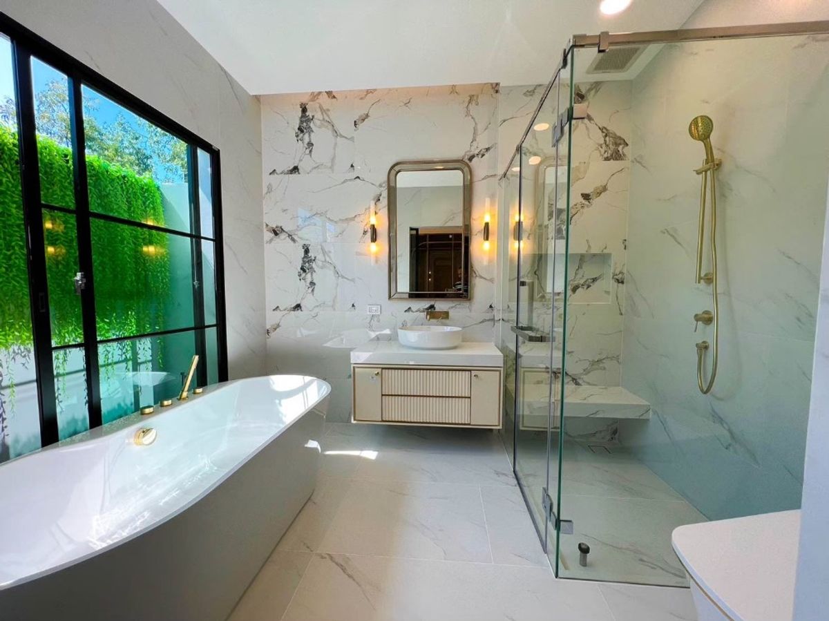 For RentTownhomePattanakan, Srinakarin : 🔥 Luxury French-Style Corner House for Rent – Nantawan Rama 9 | Fully Furnished, Private, Near Clubhouse, Tenant in Place!