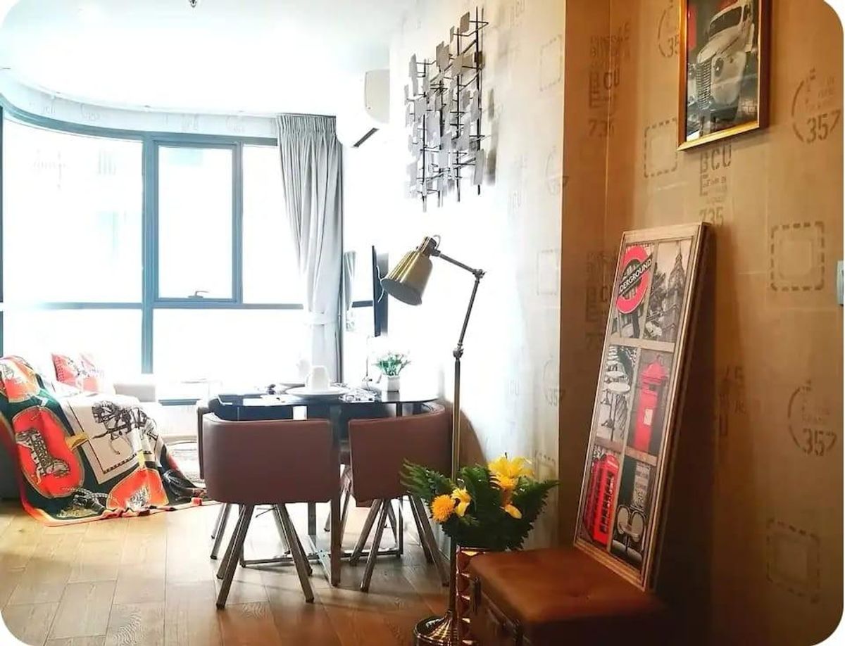 ให้เช่าคอนโดราชเทวี พญาไท : คอนโด Q Chidlom เดินทางสะดวก ใกล้รถไฟฟ้าบีทีเอส มีรถรับส่ง เฟอร์นิเจอร์ครบ พร้อมอยู่ทันที