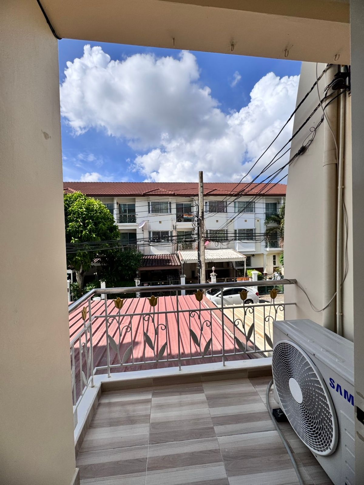 บ้านบางนา แบริ่ง ลาซาล : ขาย/ให้เช่าทาวน์โฮม 3 ชั้น หมู่บ้านศุภาลัยวิลล์ สุขุมวิท - ศรีนครินทร์ ใกล้ไบเทคบางนา (N.1715)