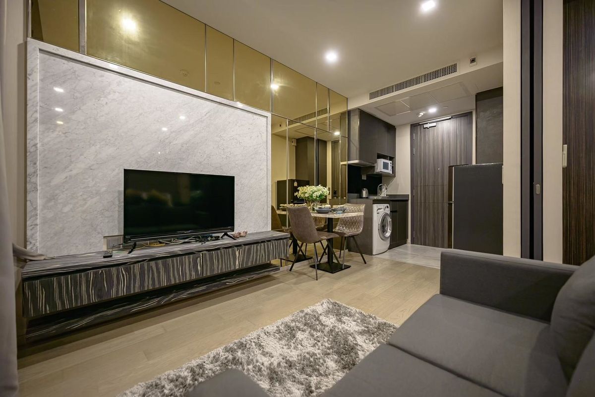 ให้เช่าคอนโดสุขุมวิท อโศก ทองหล่อ : LTH12465 – Ashton Asoke Condo FOR RENT Size 35 sqm. 1 bed 1 bath Near BTS Asok Station ONLY 35K/Month