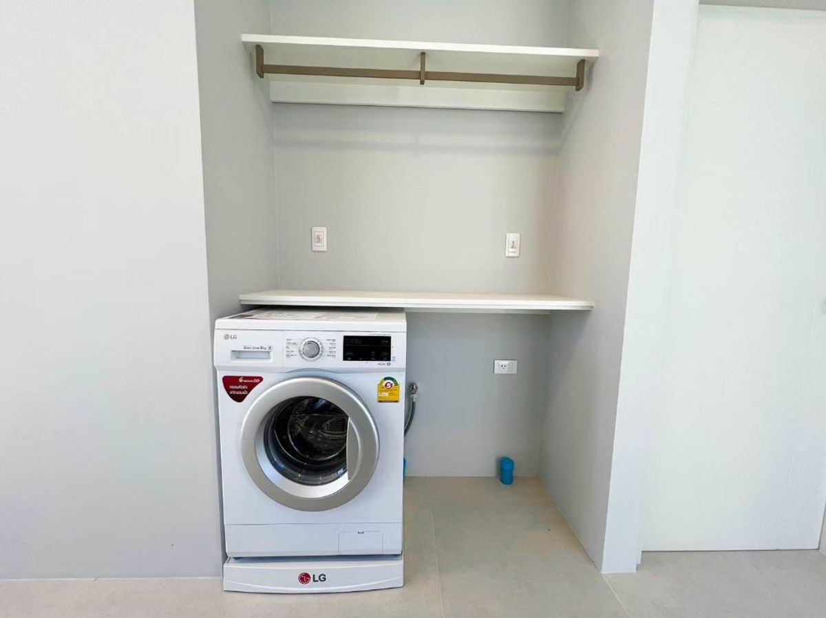 For RentTownhomePattanakan, Srinakarin : 🔥 Luxury French-Style Corner House for Rent – Nantawan Rama 9 | Fully Furnished, Private, Near Clubhouse, Tenant in Place!