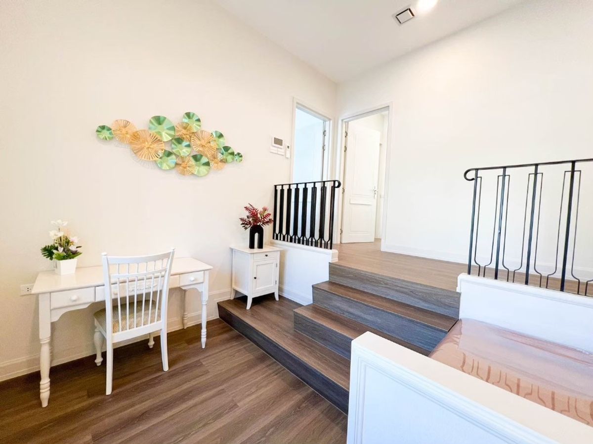 For RentTownhomePattanakan, Srinakarin : 🔥 Luxury French-Style Corner House for Rent – Nantawan Rama 9 | Fully Furnished, Private, Near Clubhouse, Tenant in Place!