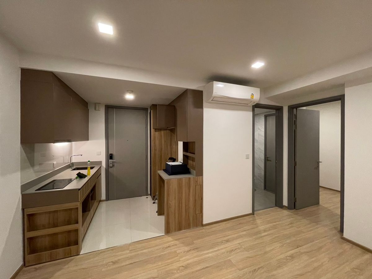 ขายคอนโดสุขุมวิท อโศก ทองหล่อ : For Sale: Condo Taka Haus Ekkamai (S15-9316)