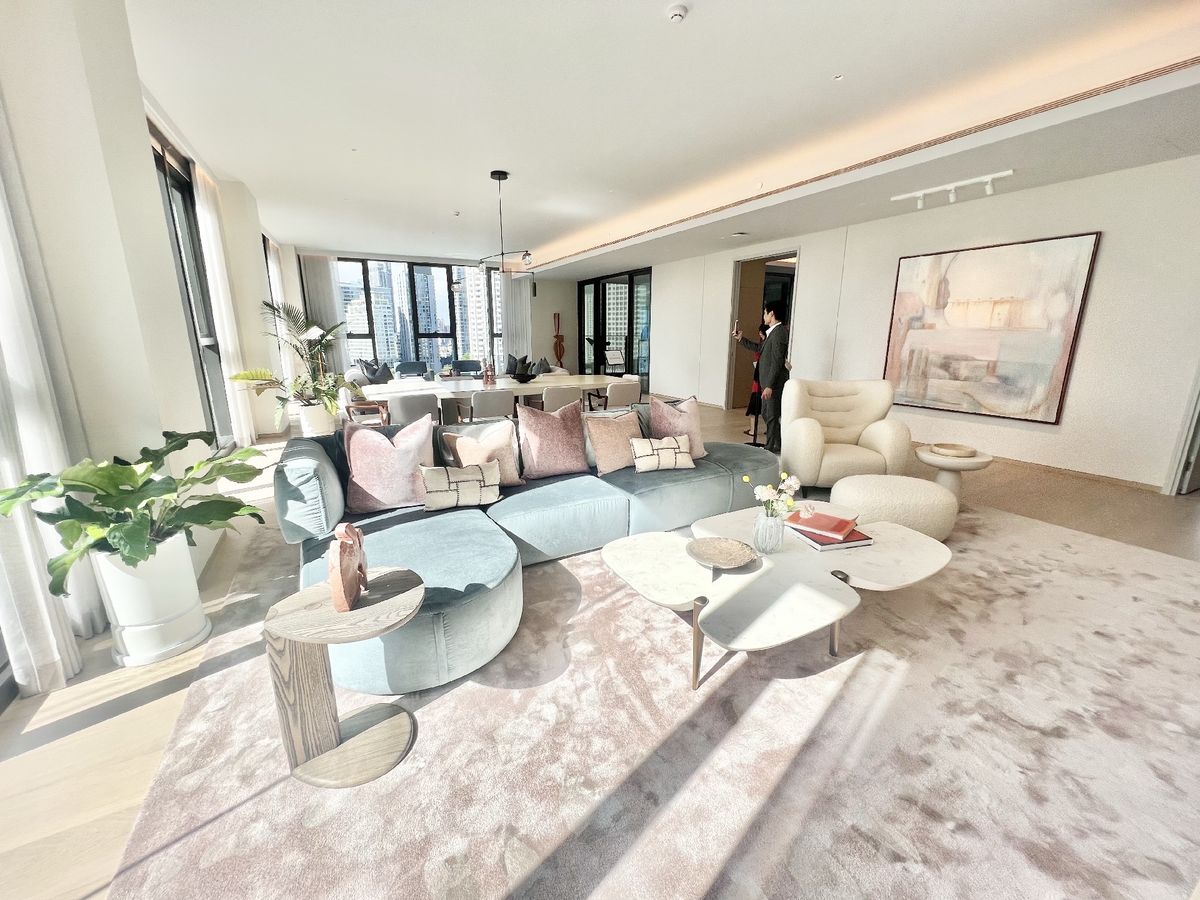 ขายคอนโดสุขุมวิท อโศก ทองหล่อ : For Sale : Scope Thonglor Penthouse 4bed4bath 416sqm only 1 unit/floor 216MB