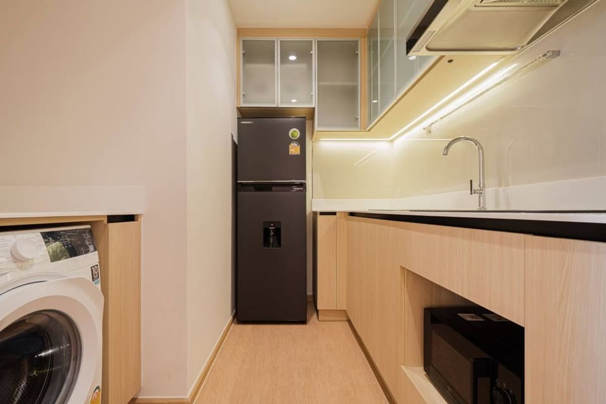 ให้เช่าคอนโดสุขุมวิท อโศก ทองหล่อ : ห้องแรร์สไตล์ญี่ปุ่น! ให้เช่า Maru Ekamai 2 | 2 ห้องนอน 60 ตร.ม. ชั้น 20 วิวโล่ง เฟอร์ไม้แท้บิ้วอินสวยละมุน | 68,000 บาท/เดือน | เลี้ยงสัตว์ได้ | รหัส T1709