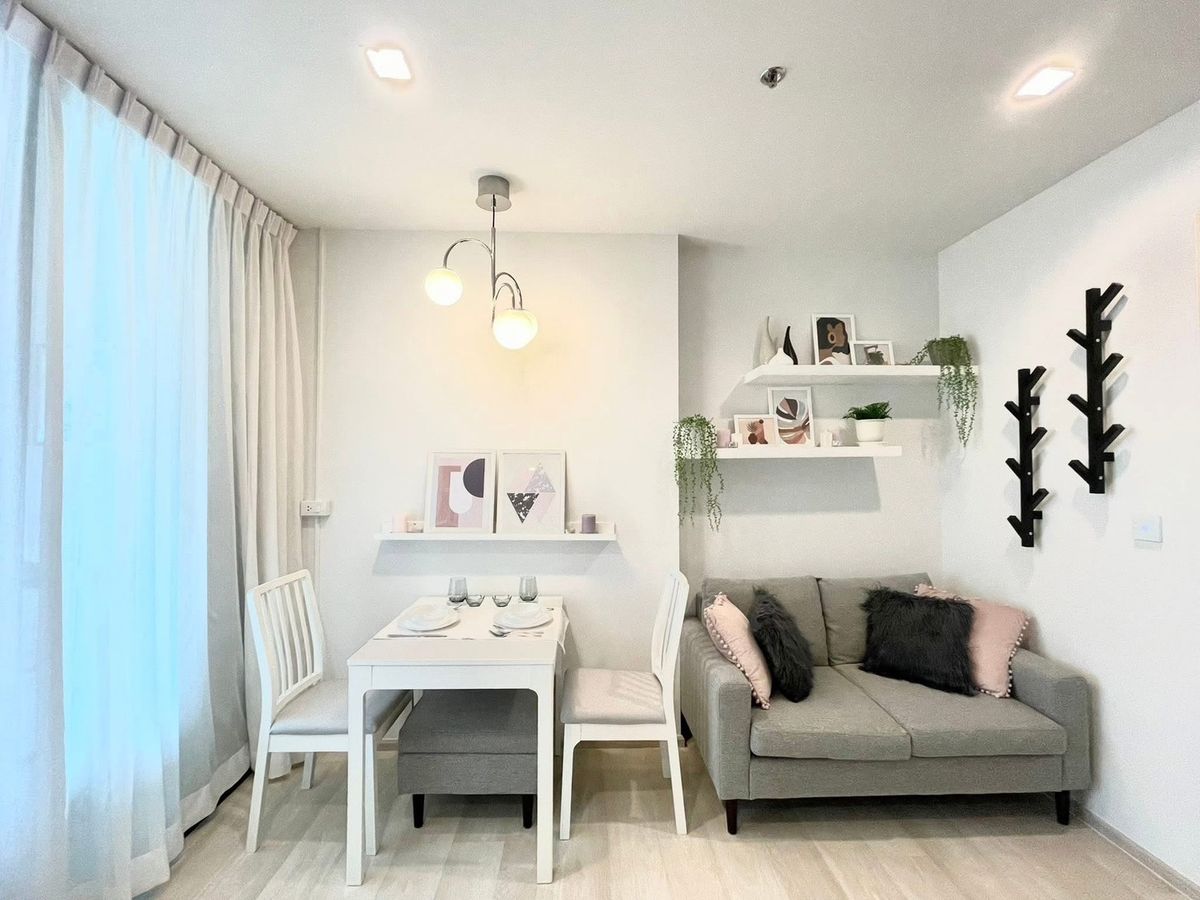 For RentCondoWitthayu, Chidlom, Langsuan, Ploenchit : *** Condo for rent : Life One Wireless  1 Bedroom Nice decorated High floor near BTS Ploenchit***