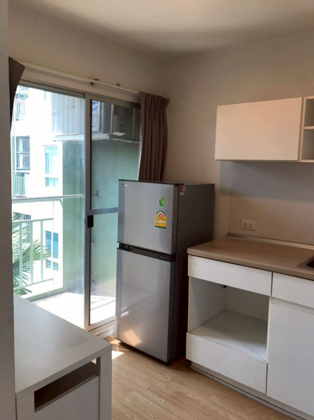 ขายคอนโดพัฒนาการ ศรีนครินทร์ : S-LPNSH359 ขาย คอนโด ลุมพินี เพลส ศรีนครินทร์-หัวหมาก สเตชั่น ชั้น4 ตึกA วิวเมือง 22.5ตรม. 1นอน 1น้ำ 2.26 ล้าน 064-959-8900