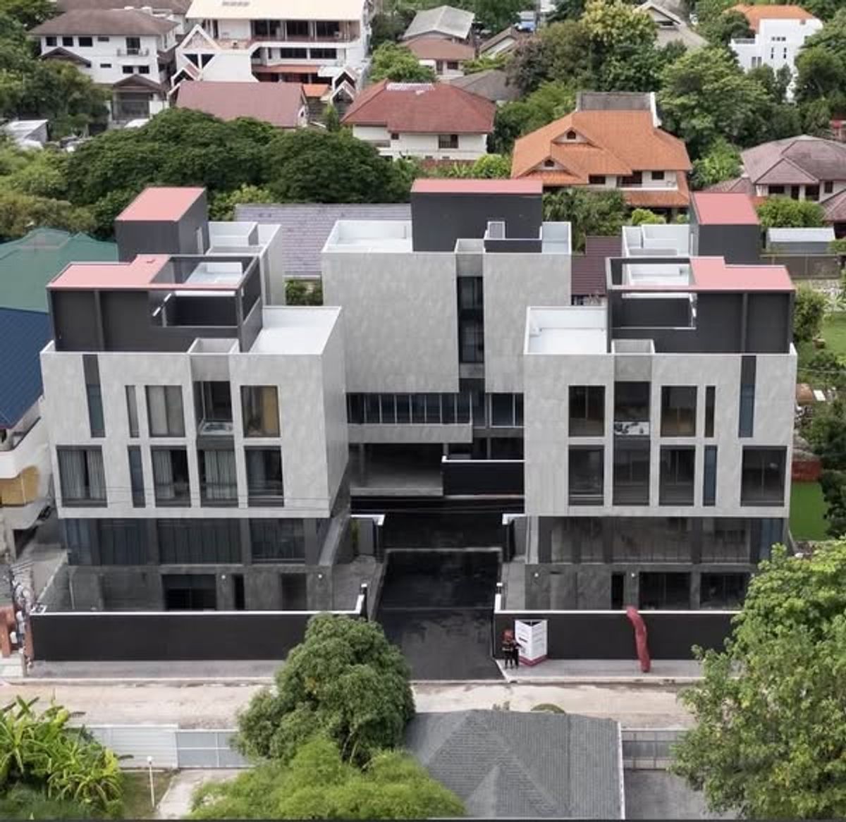 บ้านพัฒนาการ ศรีนครินทร์ : 🏠Luxury Home Office Srinakarin Pool Villa For Rent / Sell ให้เช่า / ขาย โฮมออฟฟิศ 4 ชั้น เมอิ เรสซิเดนซ์ ศรีนครินทร์ มีสระว่ายน้ำ ติดห้างพาราไดซ์ พาร์ค 📍 𝐌𝐄-𝐈 𝐑𝐞𝐬𝐢𝐝𝐞𝐧𝐜𝐞𝐬 𝐒𝐫𝐢𝐧𝐚𝐤𝐚𝐫𝐢𝐧