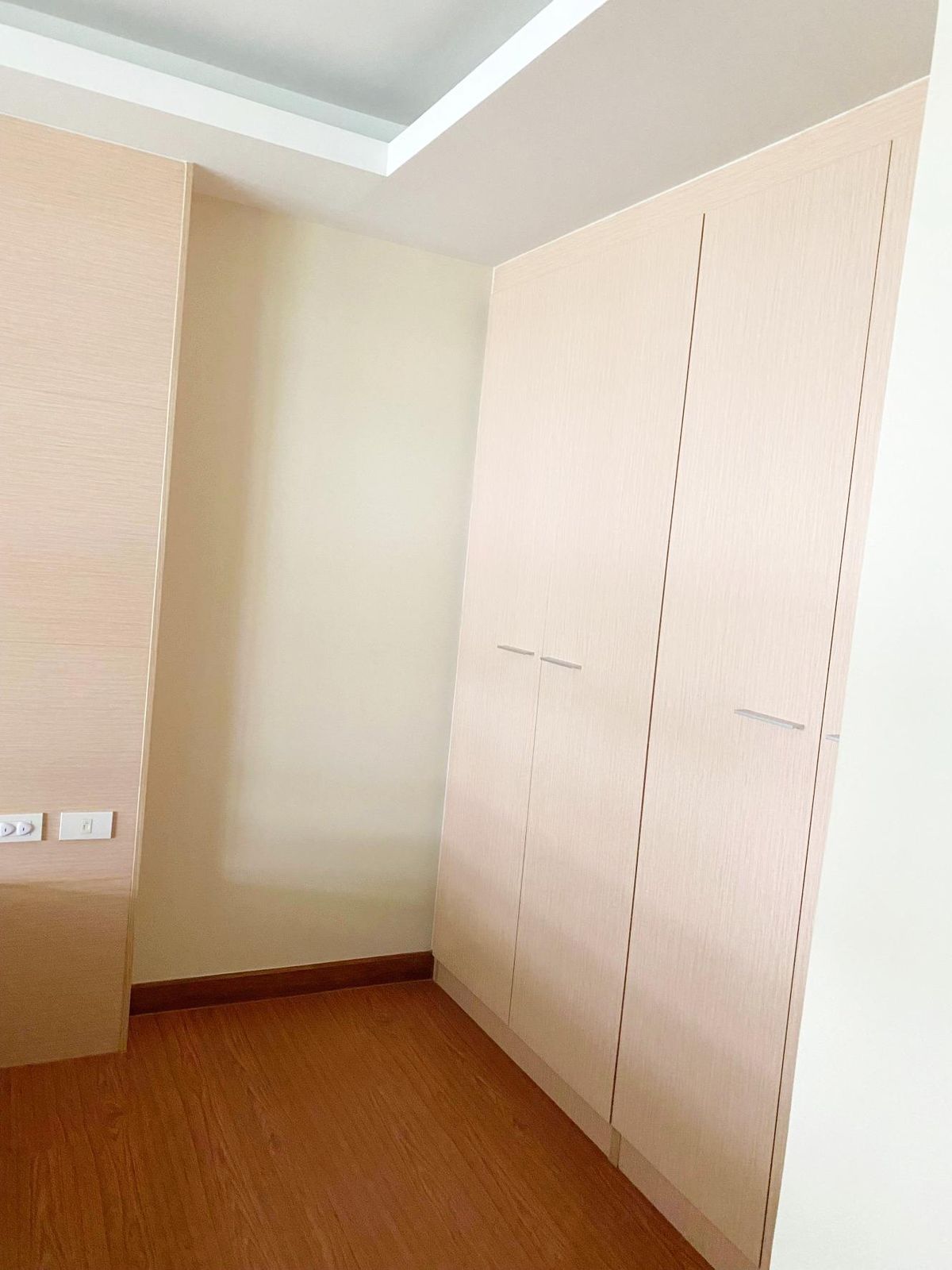 For SaleCondoLadprao101, Happy Land, The Mall Bang Kapi : For sale, Le Champs Premium Lat Phrao 112 condo, 1 bedroom, 45 sqm., like new, never rented out.