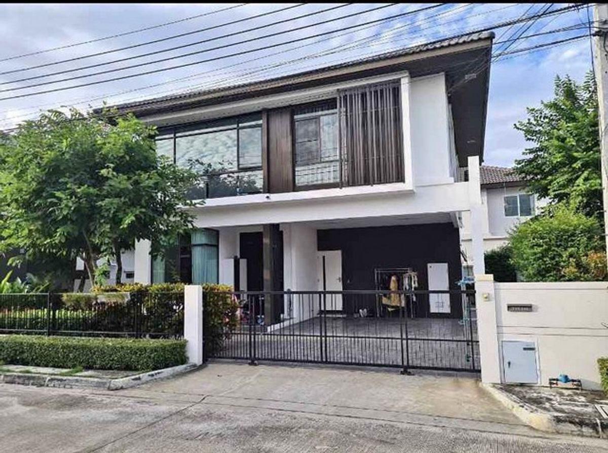 ให้เช่าบ้านนวมินทร์ รามอินทรา : RH1297 ให้เช่าบ้านเดี่ยวเฟอร์นิเจอร์ครบ 55 ตารางวา 3 ห้องนอน 3 ห้องน้ำ มัณฑนาเลควัชรพล 2 สัตว์เลี้ยงเล็กๆ ได้