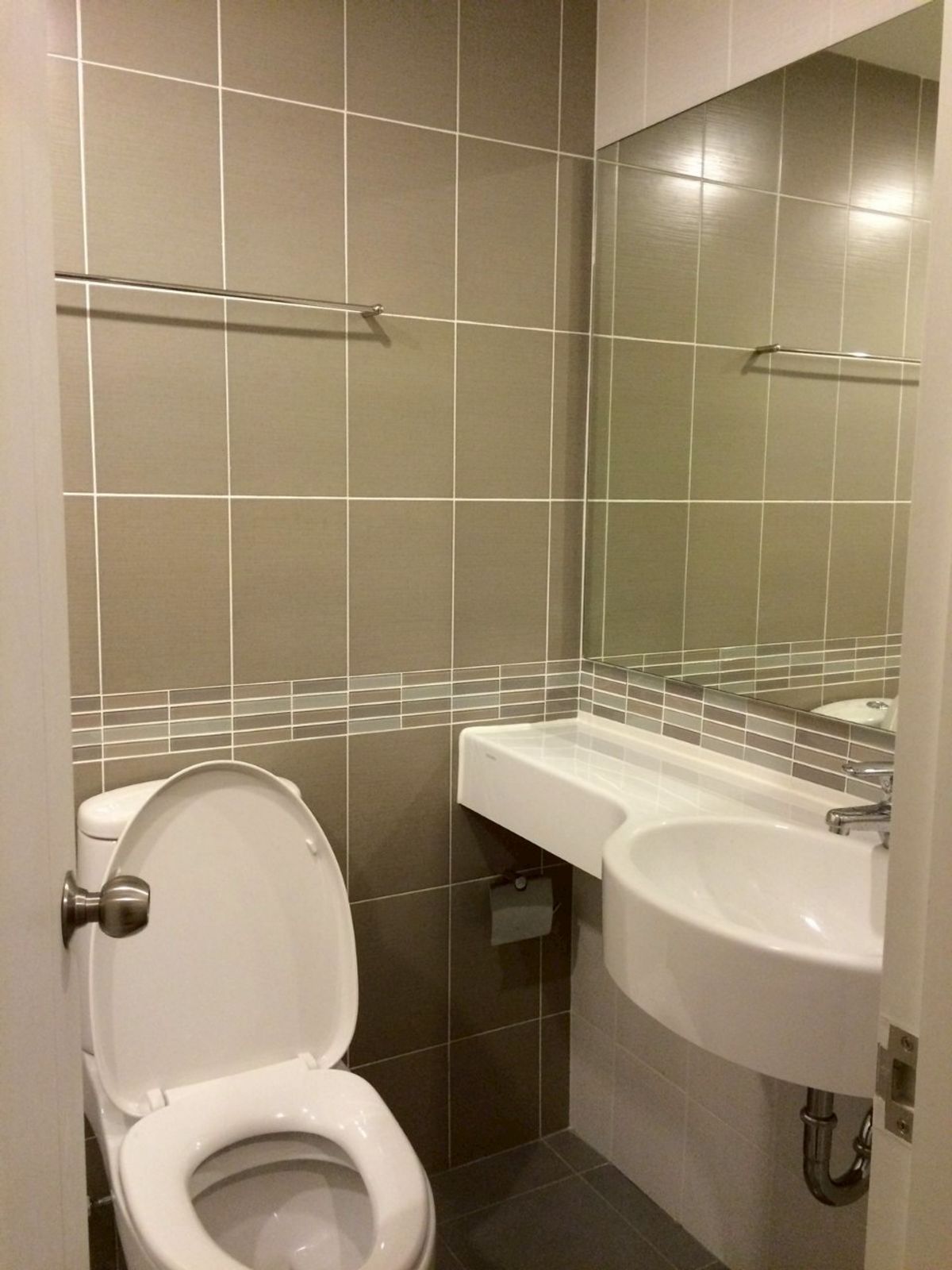 ขายคอนโดพัฒนาการ ศรีนครินทร์ : S-LPNSH359 ขาย คอนโด ลุมพินี เพลส ศรีนครินทร์-หัวหมาก สเตชั่น ชั้น4 ตึกA วิวเมือง 22.5ตรม. 1นอน 1น้ำ 2.26 ล้าน 064-959-8900