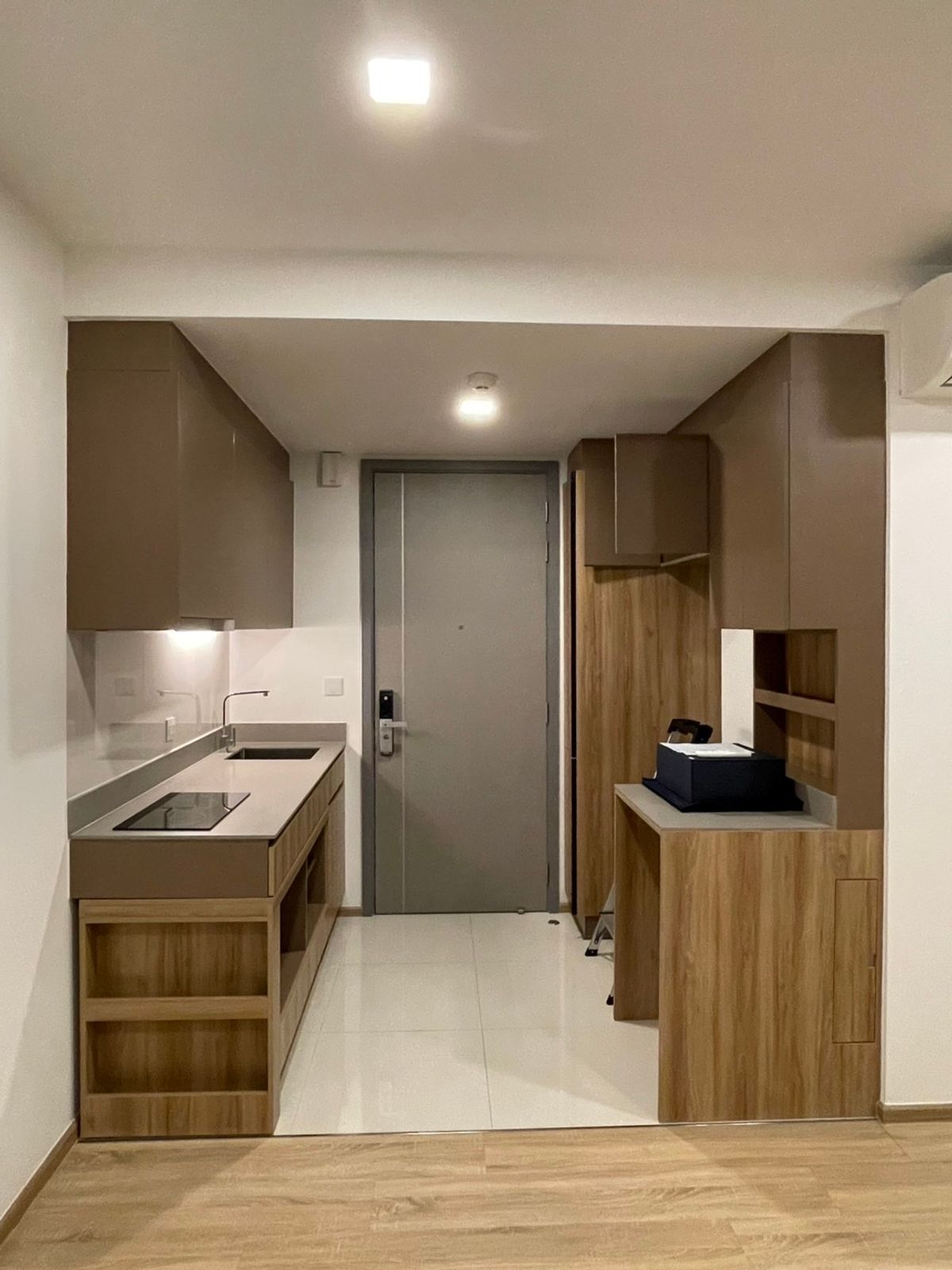 ขายคอนโดสุขุมวิท อโศก ทองหล่อ : For Sale: Condo Taka Haus Ekkamai (S15-9316)