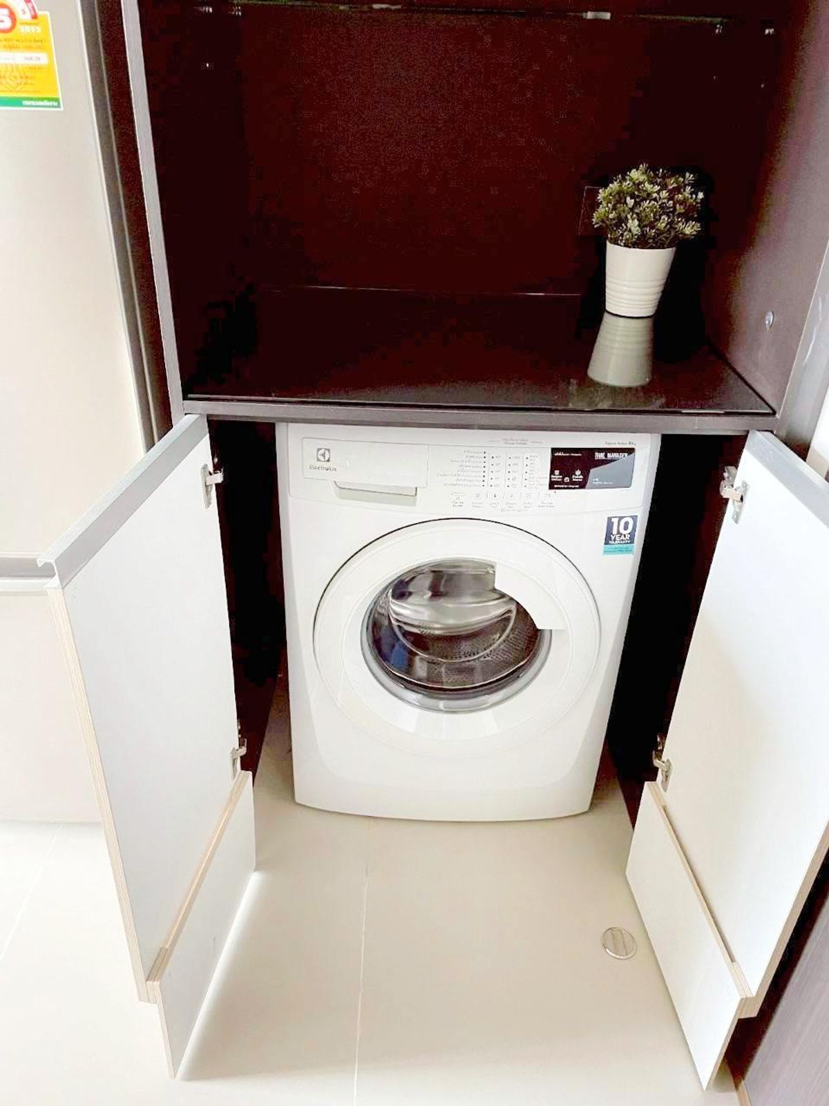 ขายคอนโดสุขุมวิท อโศก ทองหล่อ : ขาย Edge สุขุมวิท 23 1 ห้องนอน 30.5 ตร.ม. รีโนเวทใหม่ เฟอร์นิเจอร์ครบ