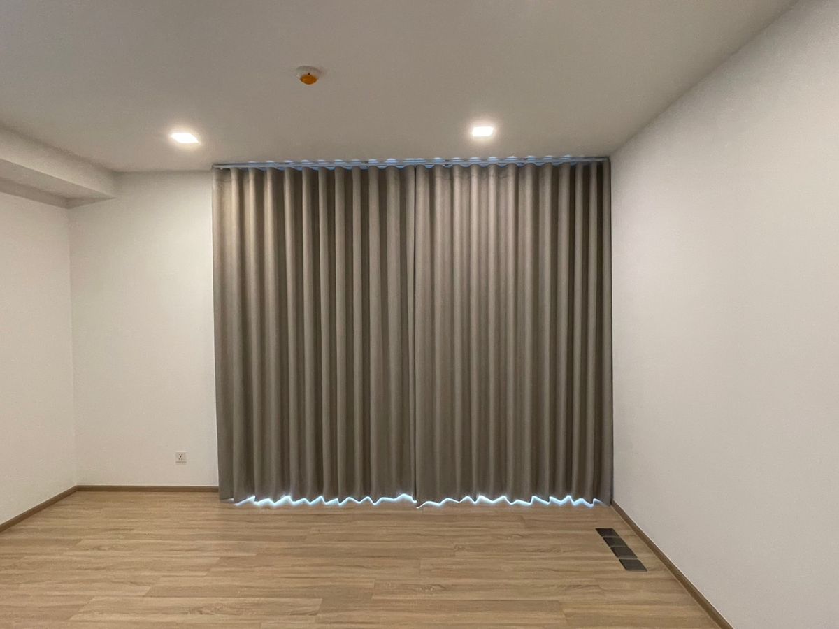 ขายคอนโดสุขุมวิท อโศก ทองหล่อ : For Sale: Condo Taka Haus Ekkamai (S15-9316)