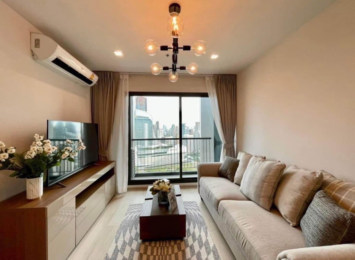 ให้เช่าคอนโดวิทยุ ชิดลม หลังสวน : *** ให้เช่าคอนโด : ไลฟ์ วัน ไวร์เลส 2 ห้องนอน 2 ห้องน้ำ  ห้องสวยจัดเต็ม ชั้นสูง ใกล้BTS เพลินจิต (Life One Wireless)***  