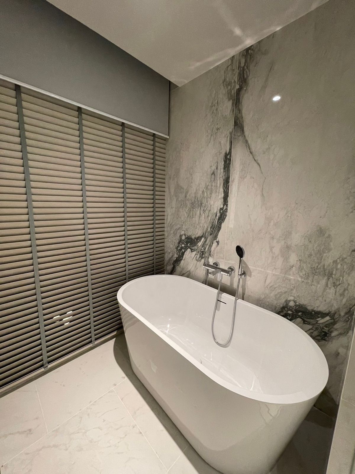 For SaleCondoWitthayu, Chidlom, Langsuan, Ploenchit : ✨Tonson One Residence✨1 bedroom, 1 bathroom, size 57 sq m, near BTS Ploenchit Tel.0982645161 