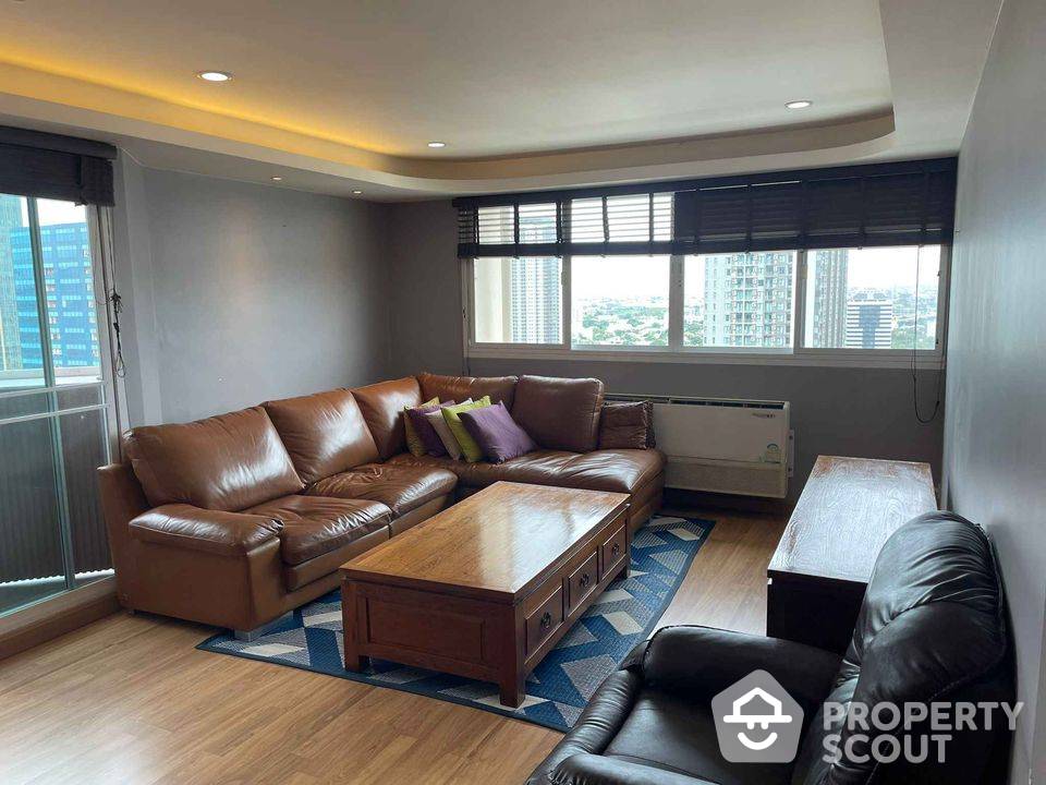 For SaleCondoSukhumvit, Asoke, Thonglor : 4-BR Condo at Tai Ping Towers Sukhumvit 63 near ARL Ramkhamhaeng