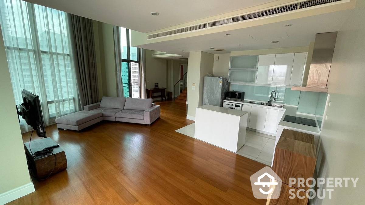 For SaleCondoSukhumvit, Asoke, Thonglor : 3-BR Condo at Bright Sukhumvit 24 Condominium near BTS Phrom Phong