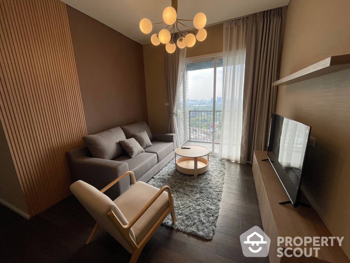For SaleCondoLadprao, Central Ladprao : 2-BR Condo at The Saint Residences near MRT Phahon Yothin