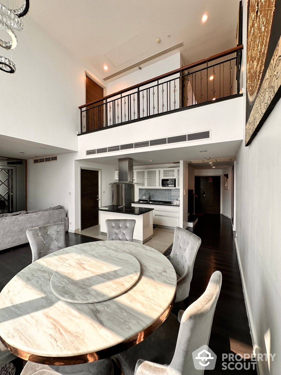 For SaleCondoWongwianyai, Charoennakor : 3-BR Condo at Watermark Chaophraya near BTS Krung Thon Buri