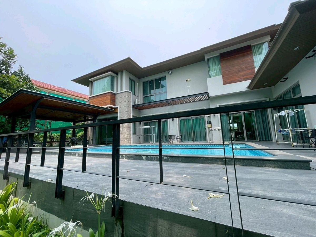 For SaleHousePattanakan, Srinakarin : 🚩 1 rai of house than Chaloem Phrakiat Rama 9 Road, good price. 69 million 💥