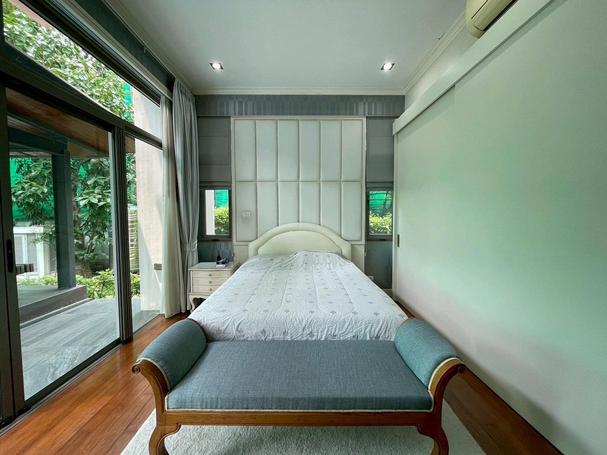 For SaleHousePattanakan, Srinakarin : 🚩 1 rai of house than Chaloem Phrakiat Rama 9 Road, good price. 69 million 💥