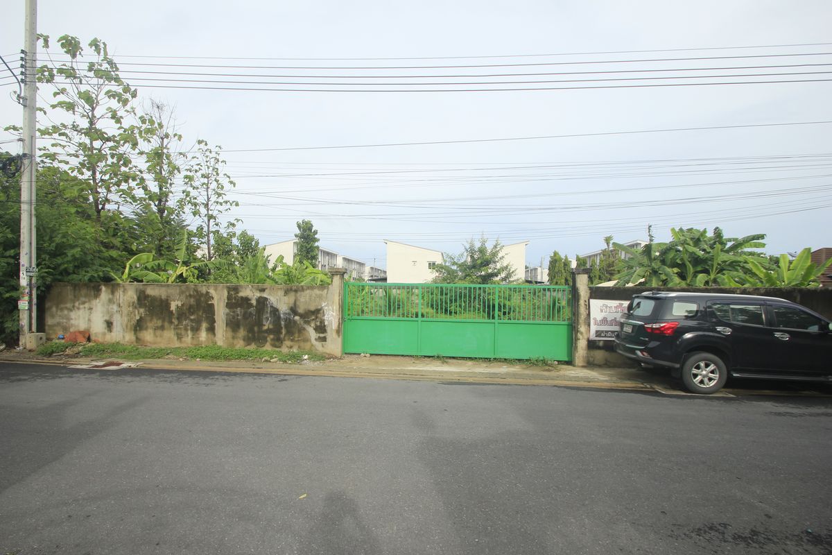 ขายที่ดินราษฎร์บูรณะ สุขสวัสดิ์ : ที่ดินพุทธบูชา40 สวนธนบุรีรมย์ เทคโนโลยีพระจอมเกล้าธนบุรี ที่ดินถมแล้ว ที่สร้างบ้าน สำนักงาน ทำเลดี เดินทางสะดวก 315.8 ตารางวา ราคาพิเศษ