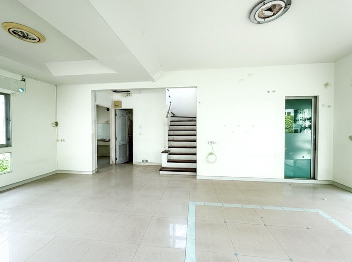 For SaleHouseRama 2, Bang Khun Thian : 🏡 Detached house with garden area! Pruek Lada 2 Tha Kham Rama 2, near the expressway, adding a special price for a special price! 🌳