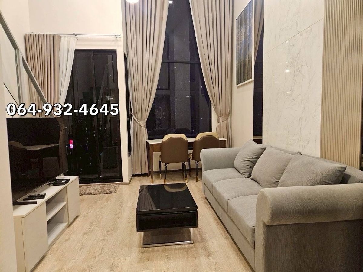ให้เช่าคอนโดรัชดา ห้วยขวาง : SOHO bangkok Ratchada Duplex Loft 1Bedroom 38Sq.m Floor 19 Clear View & Never Been Living CALL KEn 064-932-4645