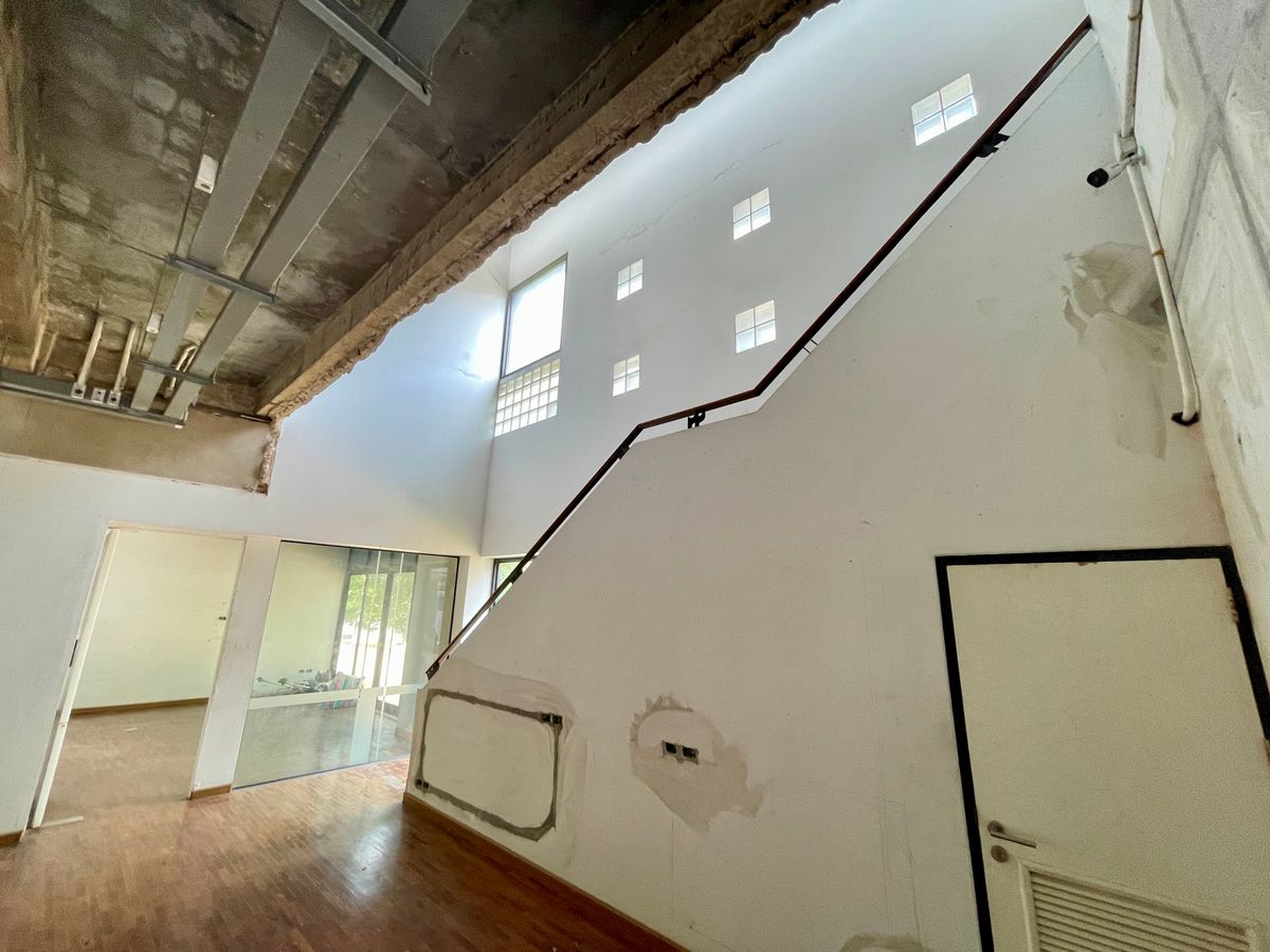 ขายบ้านเลียบทางด่วนรามอินทรา : ด่วนขายขาดทุน!! ที่ดินพร้อมสิ่งปลูกสร้าง 301 ตร.ว. ลาดพร้าว 71 ใกล้เลียบด่วน MRT ลาดพร้าว 71 