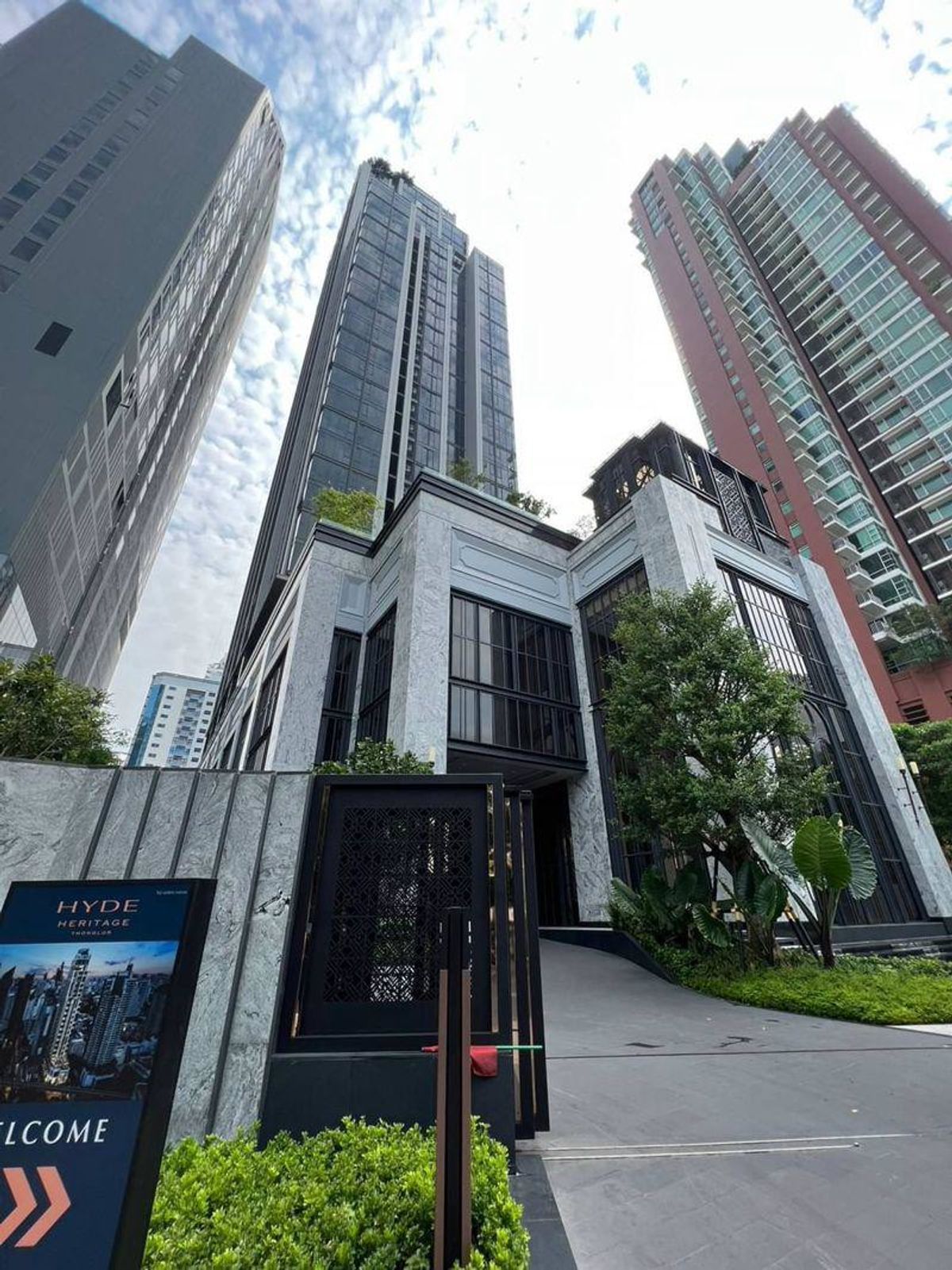 ให้เช่าคอนโดสุขุมวิท อโศก ทองหล่อ : LTHC12475 – HYDE Heritage Thonglor Condo FOR RENT Size 78 sqm. 2 beds 2 baths Near BTS Thong Lor Station ONLY 90K/Month
