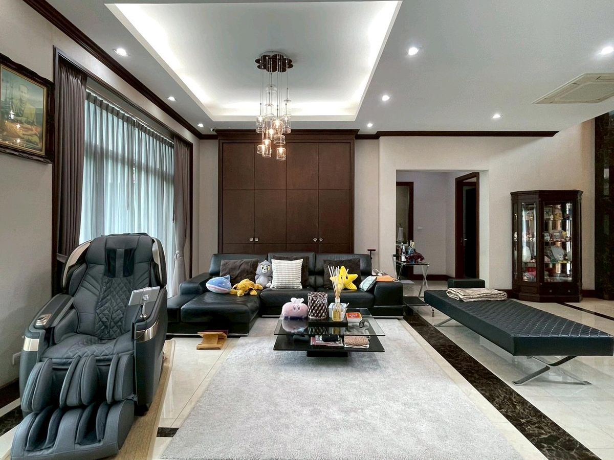 For SaleHousePattanakan, Srinakarin : 🚩 1 rai of house than Chaloem Phrakiat Rama 9 Road, good price. 69 million 💥