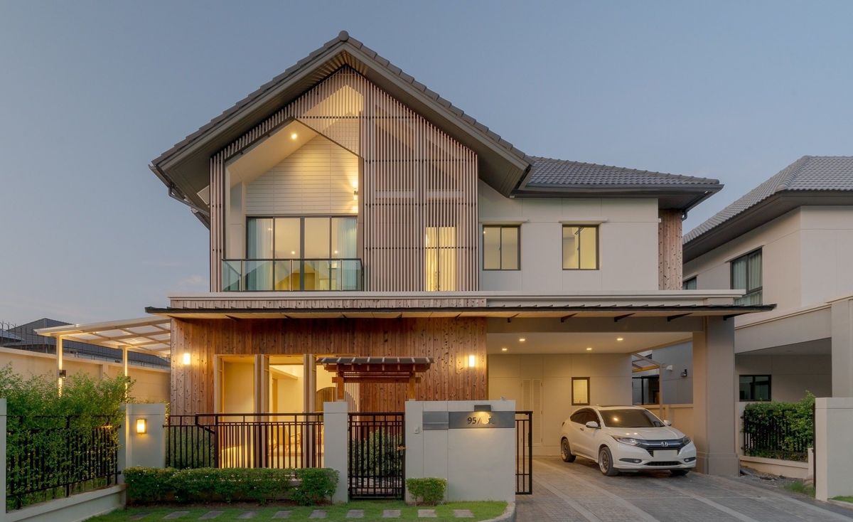 ขายบ้านบางนา แบริ่ง ลาซาล : ขาย  บ้านเดี่ยว 2 ชั้น	Bangkok Boulevard Srinakarin-Bangna