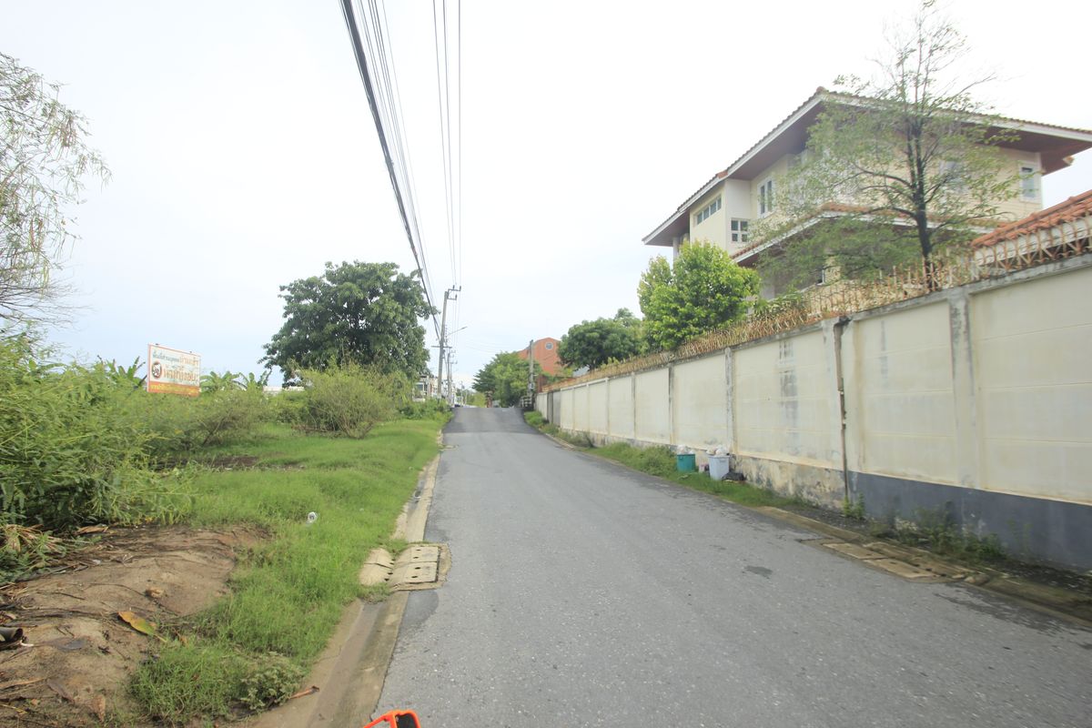 ขายที่ดินราษฎร์บูรณะ สุขสวัสดิ์ : ที่ดินพุทธบูชา40 สวนธนบุรีรมย์ เทคโนโลยีพระจอมเกล้าธนบุรี ที่ดินถมแล้ว ที่สร้างบ้าน สำนักงาน ทำเลดี เดินทางสะดวก 315.8 ตารางวา ราคาพิเศษ