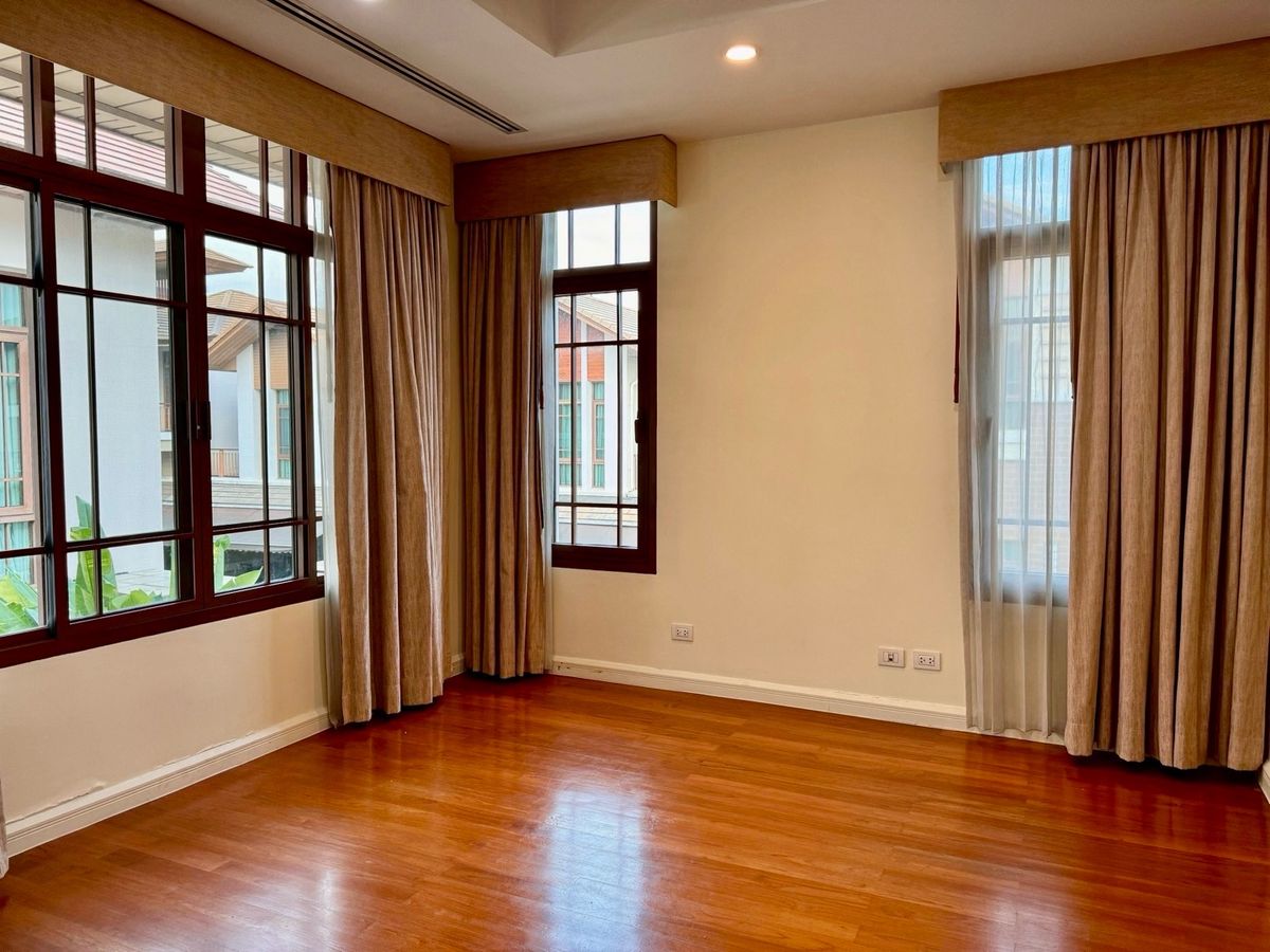 ให้เช่าบ้านอ่อนนุช อุดมสุข : เช่าบ้านหรู Baan Sansiri สุขุมวิท 67 แบบบ้าน Type B 4 นอน 5 น้ำ พื้นที่ 490 ตรม ทำเลทอง เดินทางสะดวก 