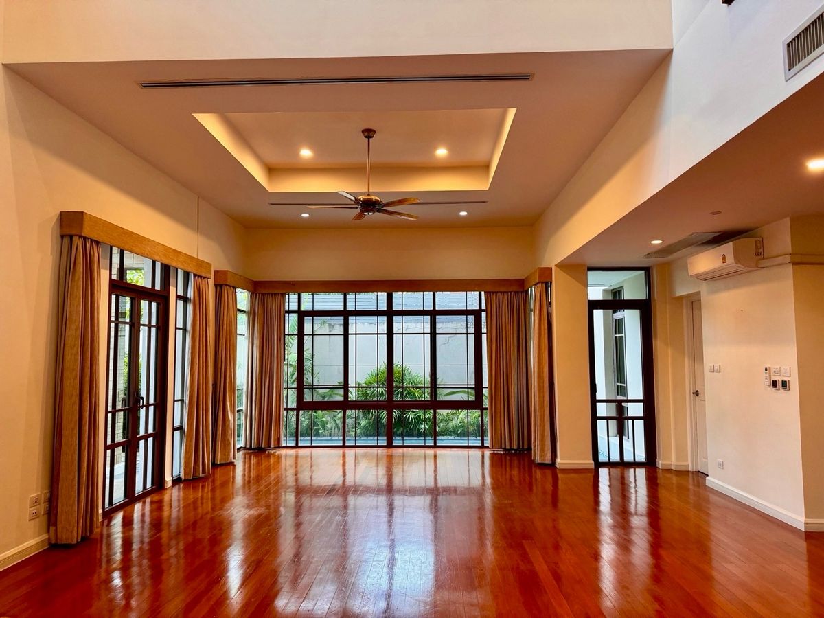 ให้เช่าบ้านอ่อนนุช อุดมสุข : เช่าบ้านหรู Baan Sansiri สุขุมวิท 67 แบบบ้าน Type B 4 นอน 5 น้ำ พื้นที่ 490 ตรม ทำเลทอง เดินทางสะดวก 