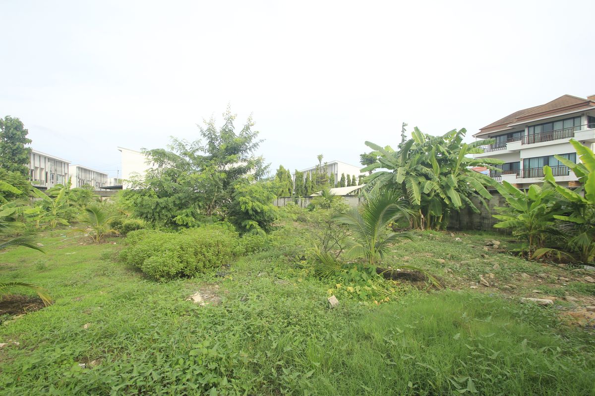 ขายที่ดินราษฎร์บูรณะ สุขสวัสดิ์ : ที่ดินพุทธบูชา40 สวนธนบุรีรมย์ เทคโนโลยีพระจอมเกล้าธนบุรี ที่ดินถมแล้ว ที่สร้างบ้าน สำนักงาน ทำเลดี เดินทางสะดวก 315.8 ตารางวา ราคาพิเศษ