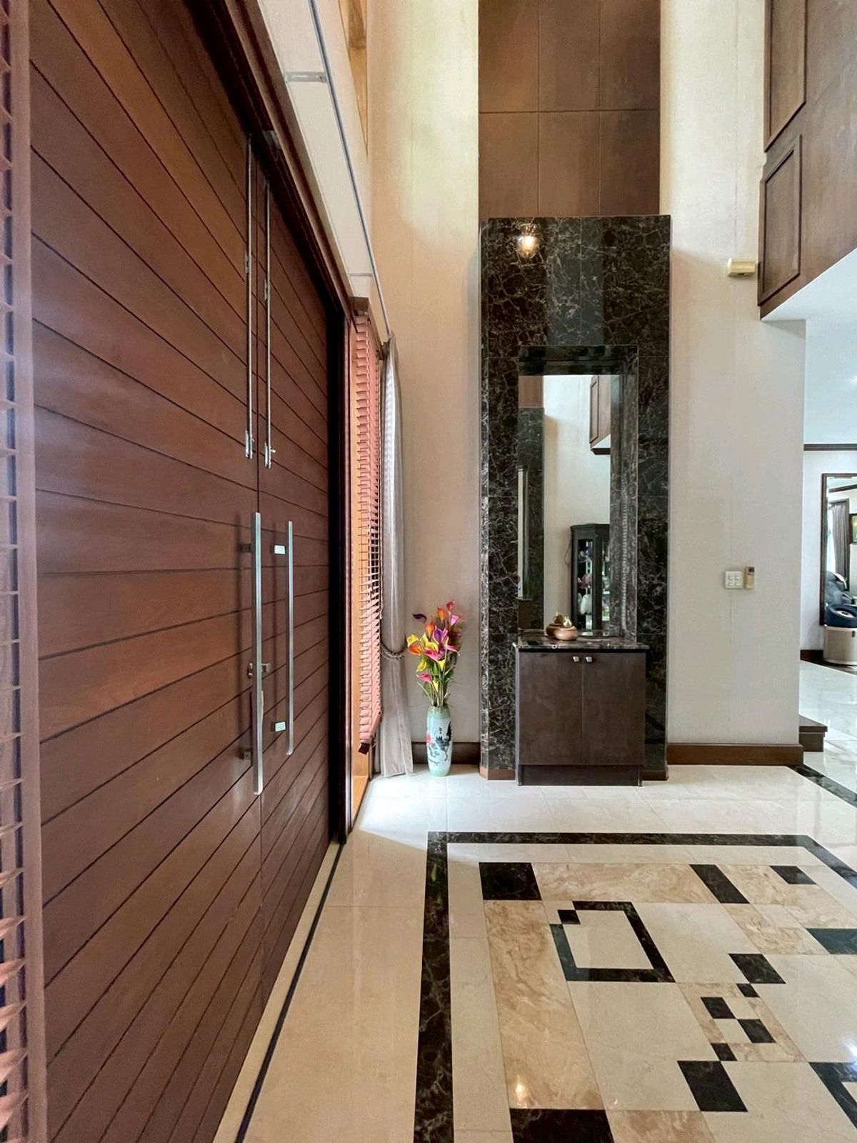 For SaleHousePattanakan, Srinakarin : 🚩 1 rai of house than Chaloem Phrakiat Rama 9 Road, good price. 69 million 💥