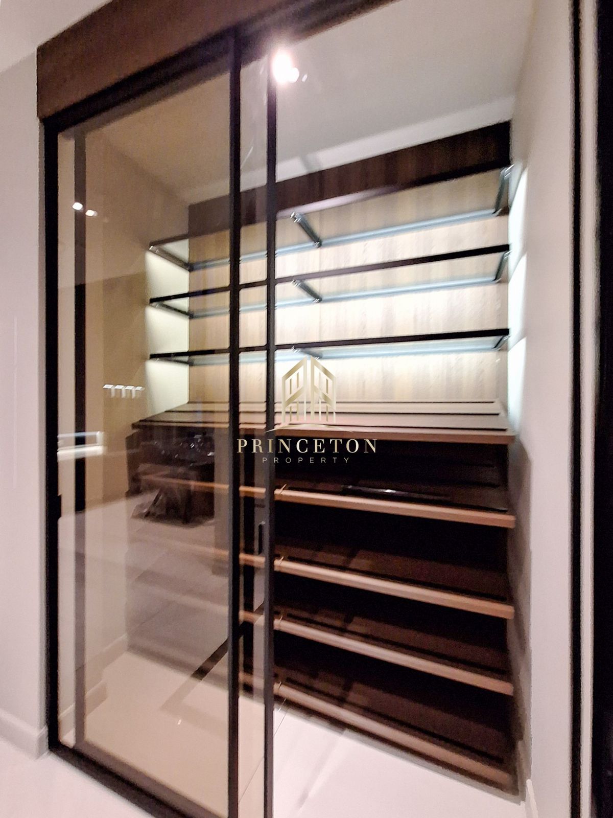 บ้านพัฒนาการ ศรีนครินทร์ : ขายหรือให้เช่า มอลตัน เกทส์ กรุงเทพกรีฑา พร้อมสระว่ายน้ำส่วนตัว 📞092-4252445 Malton Gates Krungthep Kreetha