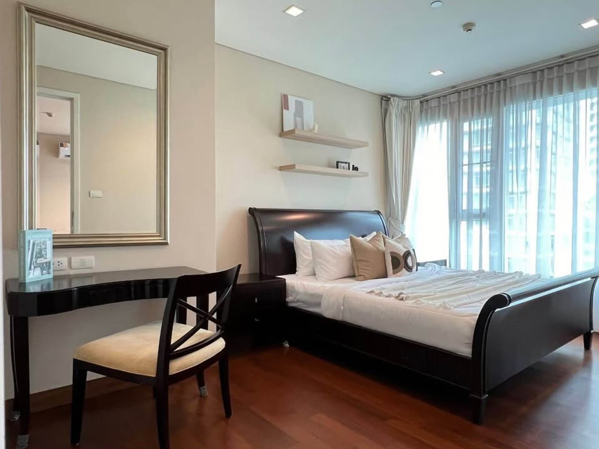 For RentCondoSukhumvit, Asoke, Thonglor : Ivy Thonglor - Sophisticated 2BR for rent with full Equipment & 2 parking spaces | pool view