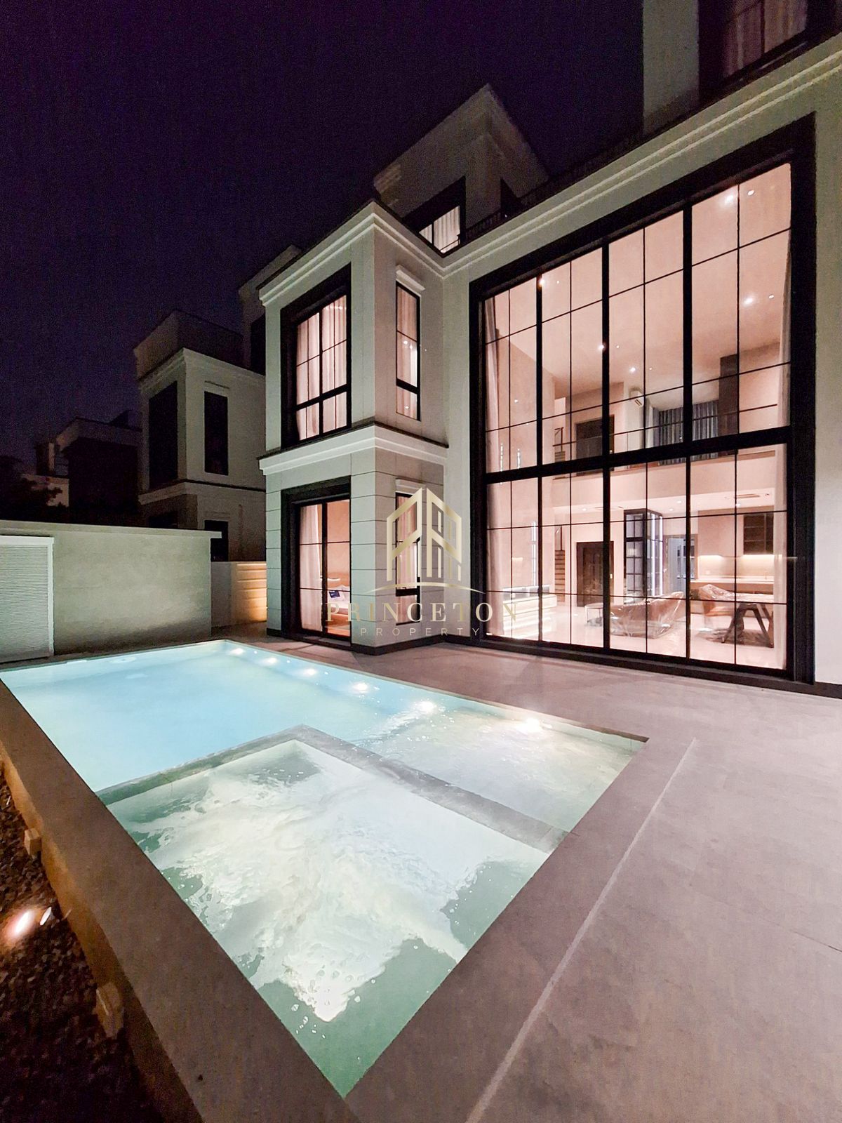 บ้านพัฒนาการ ศรีนครินทร์ : ขายหรือให้เช่า มอลตัน เกทส์ กรุงเทพกรีฑา พร้อมสระว่ายน้ำส่วนตัว 📞092-4252445 Malton Gates Krungthep Kreetha