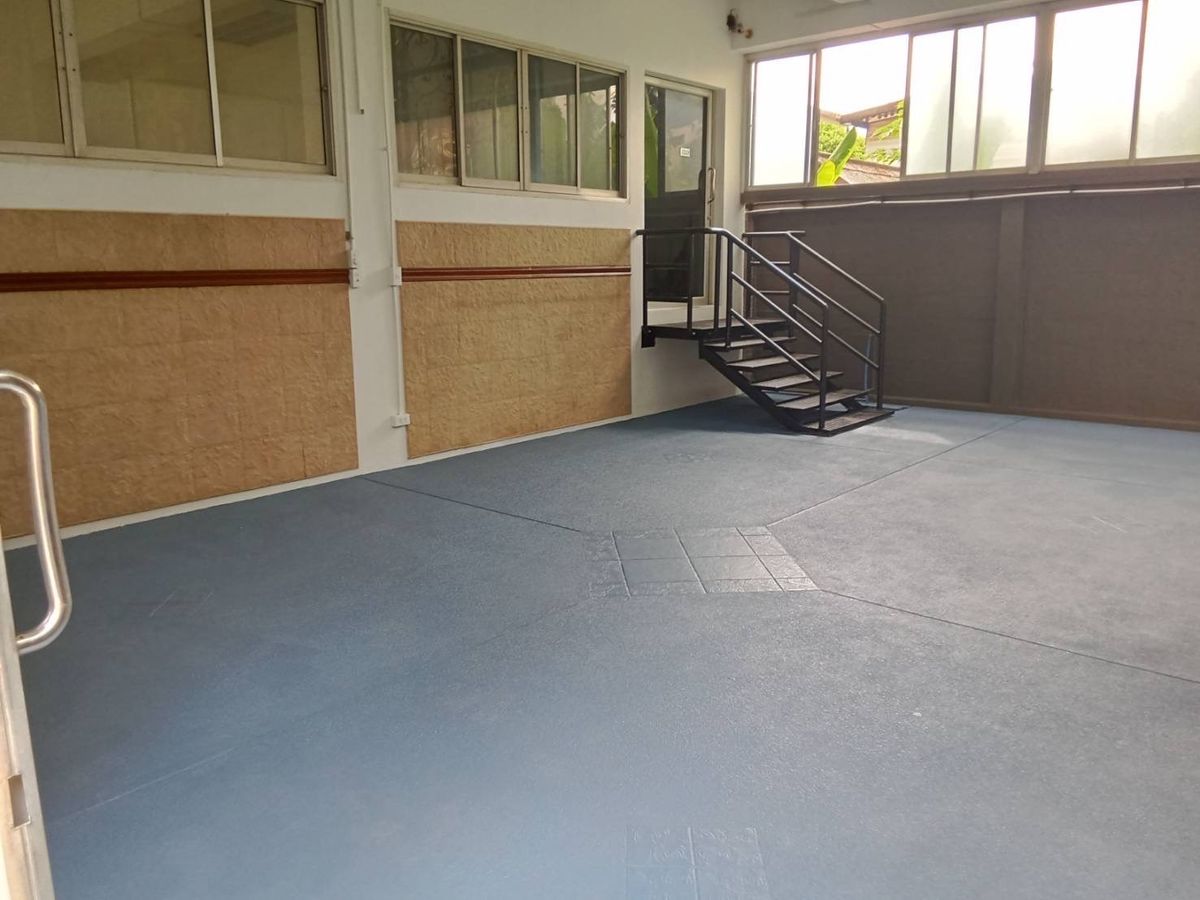 For SaleHome OfficeSathorn, Narathiwat : 💼 Sell with tenant til December 2028
4-Storey Home Office For Sale with Rooftop & Basement | Prime Yen Akat Location – Just 160m from Market Place | Ideal for All Business Types