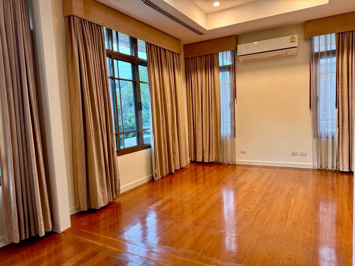 ให้เช่าบ้านอ่อนนุช อุดมสุข : เช่าบ้านหรู Baan Sansiri สุขุมวิท 67 แบบบ้าน Type B 4 นอน 5 น้ำ พื้นที่ 490 ตรม ทำเลทอง เดินทางสะดวก 